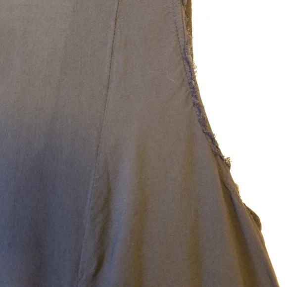 Ecoté | sleeveless, big spin blouse - Picture 4 of 7